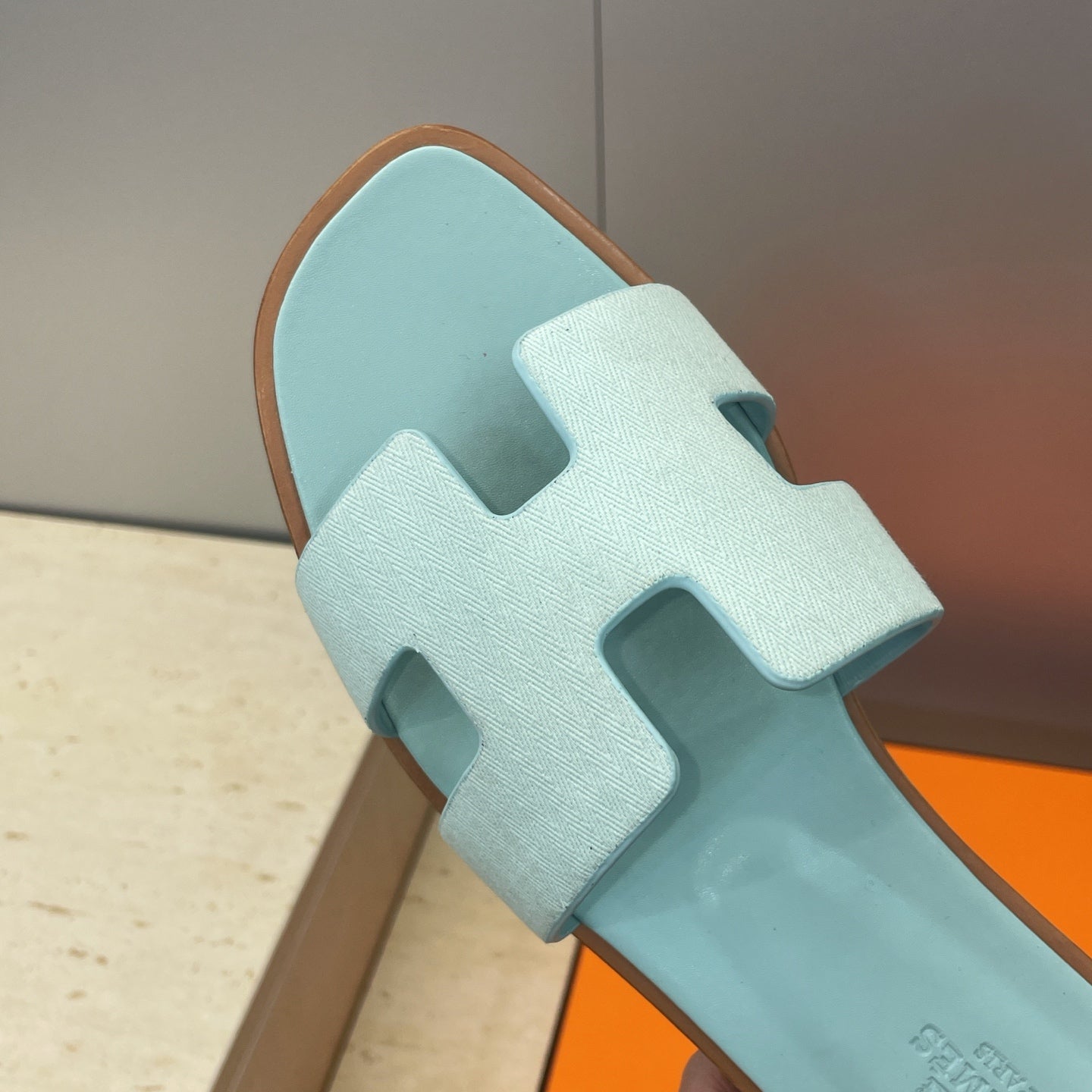 HM 26ss Oran Sandals Light Sky Blue Calfskin 607233
