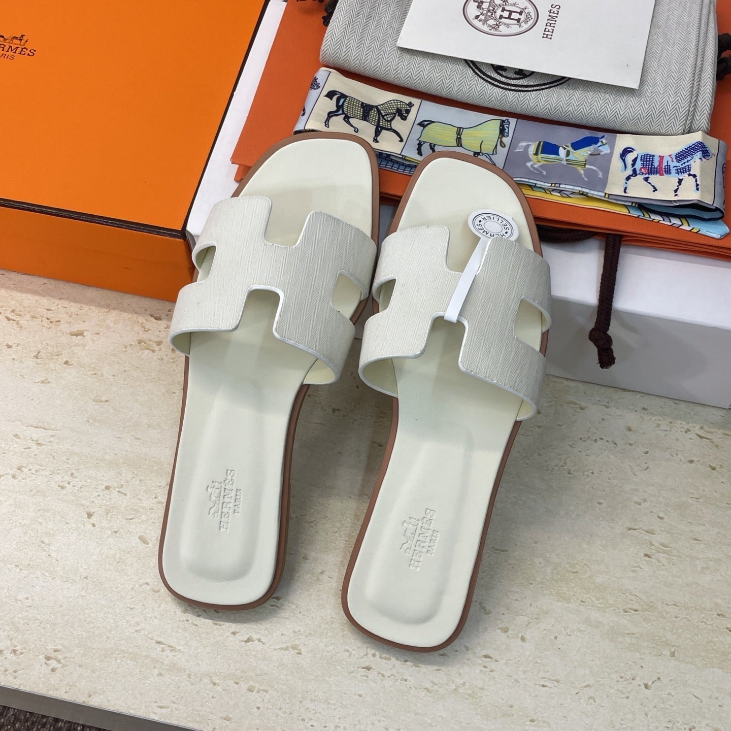 HM 26ss Oran Sandals White Calfskin 607238