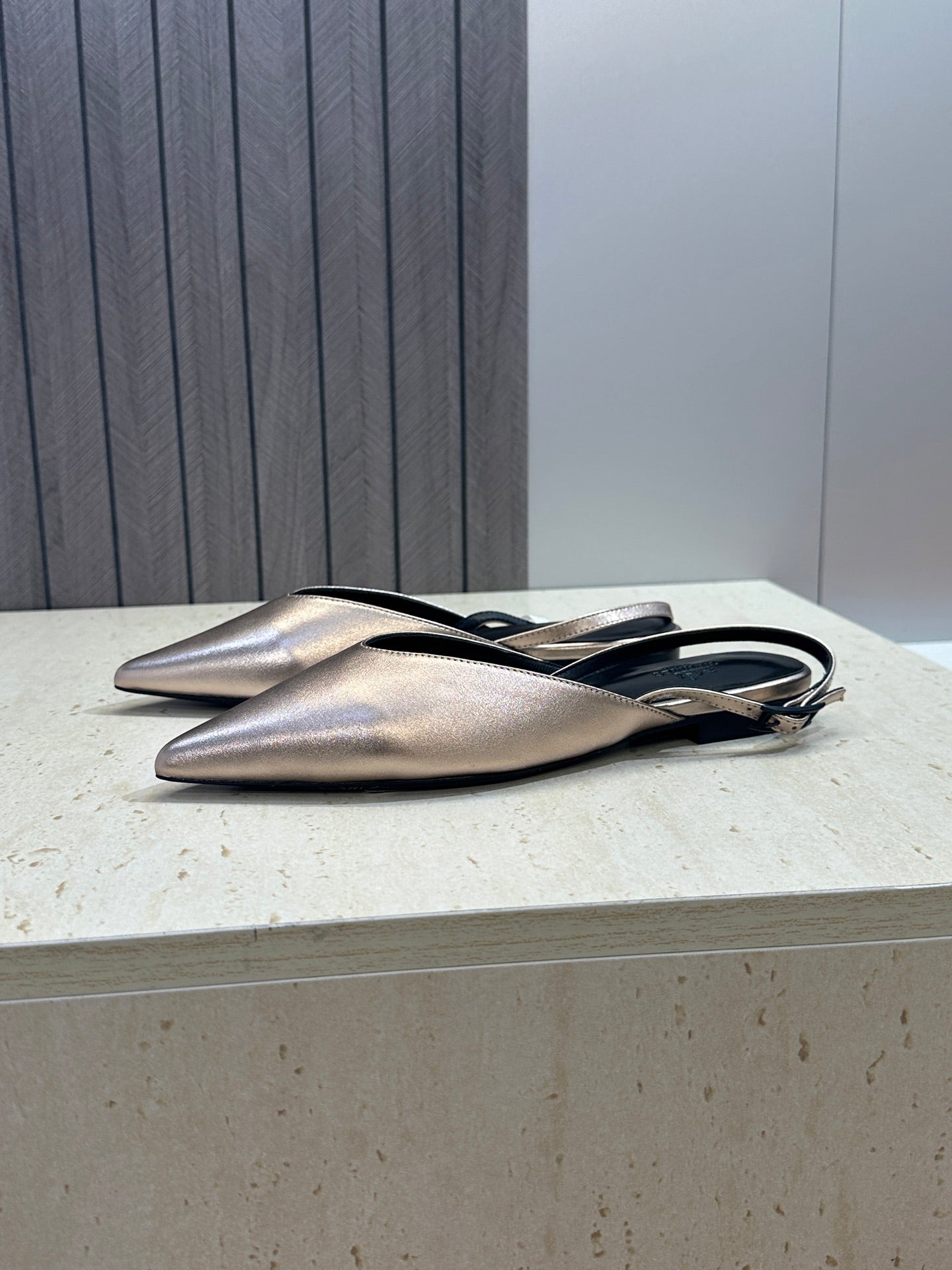 HM Nicoletta Slingback Flat Sliver Calfskin 830184