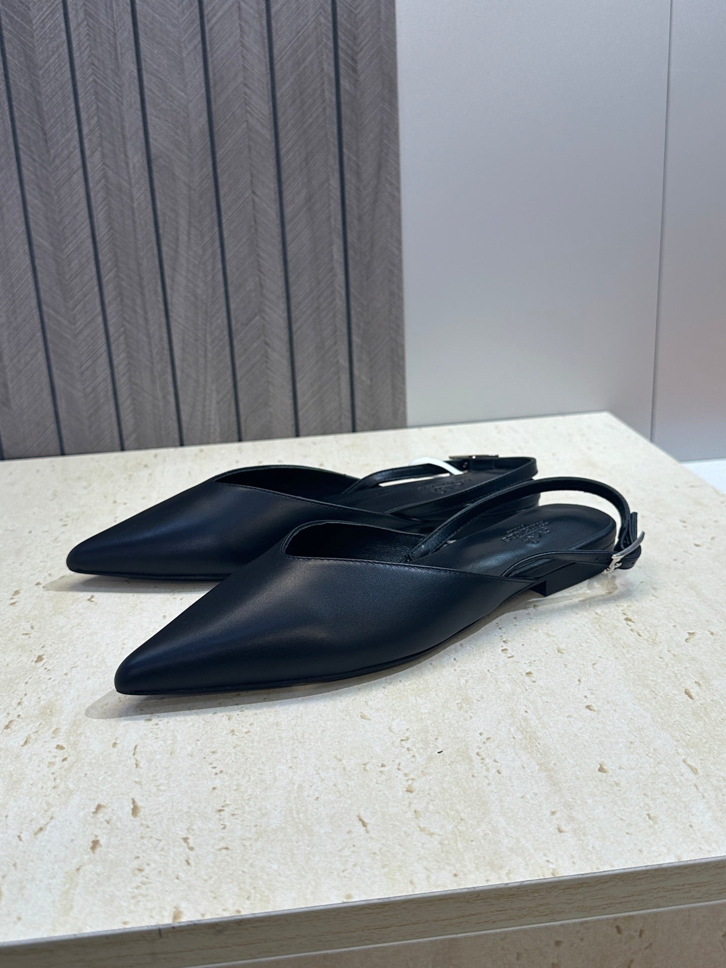 HM Nicoletta Slingback Flat Black Calfskin 830187