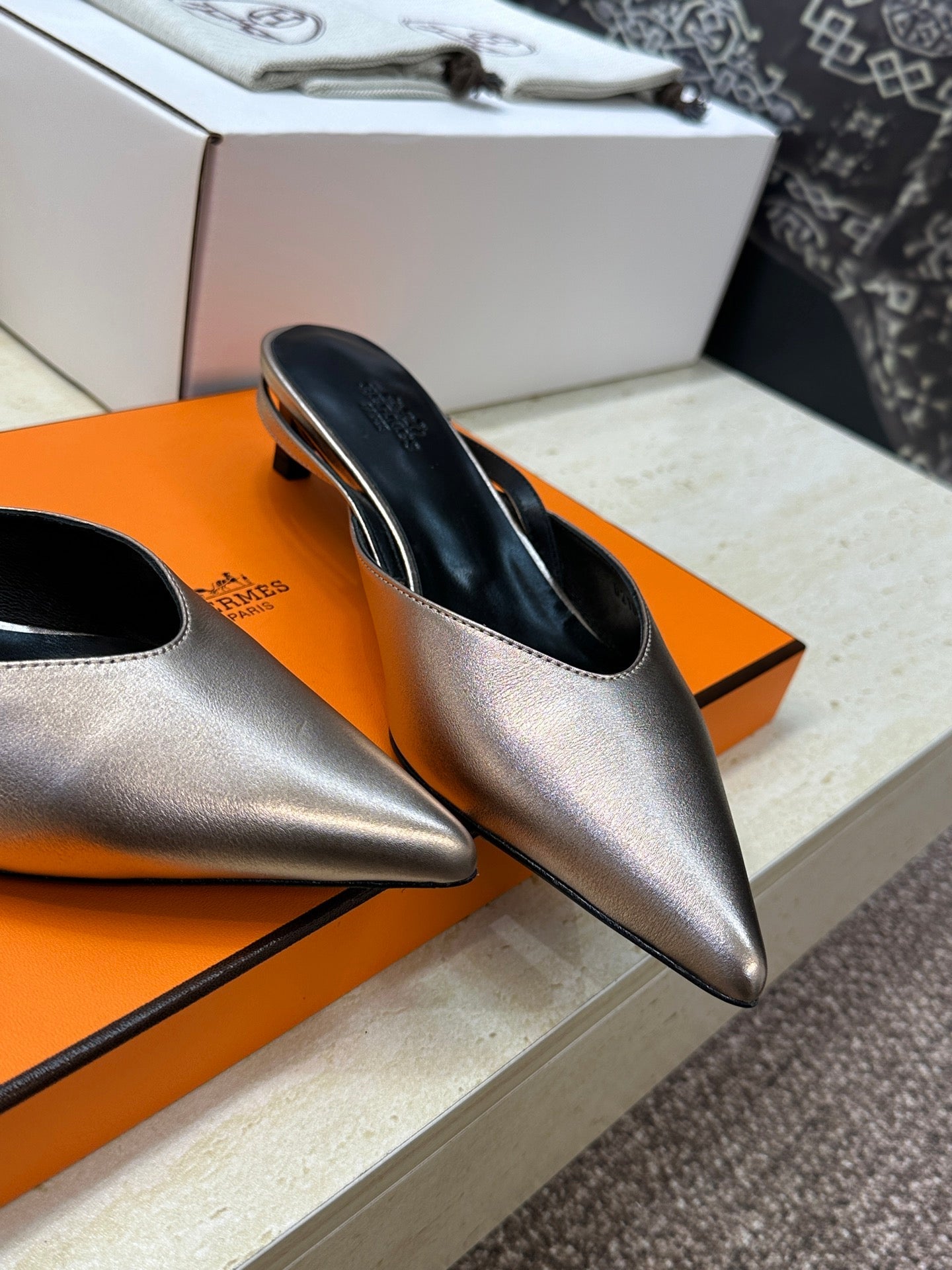 HM Nicoletta Slingback 4cm Sliver Calfskin 830190