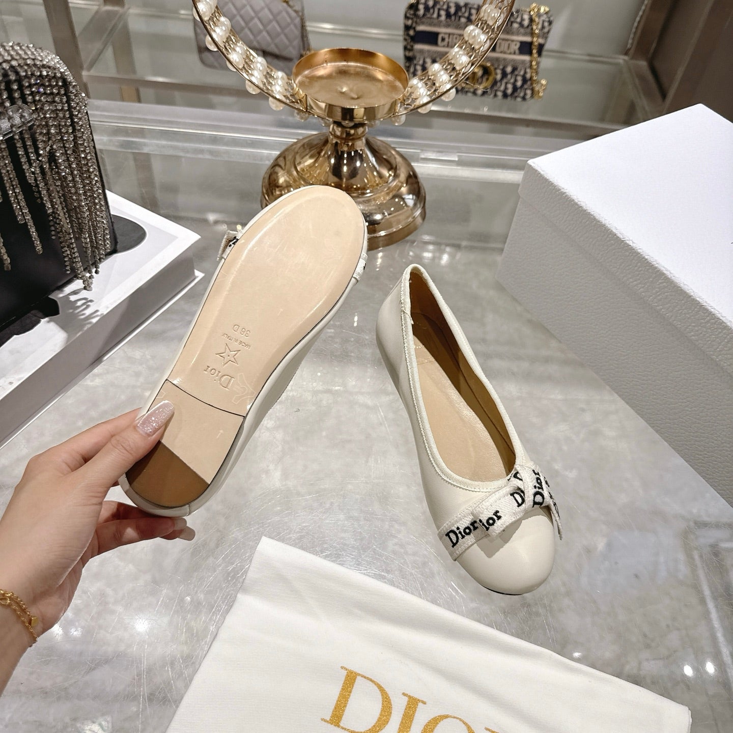 CD 26 Bow Ballet Flat Embroidered Sheepskin