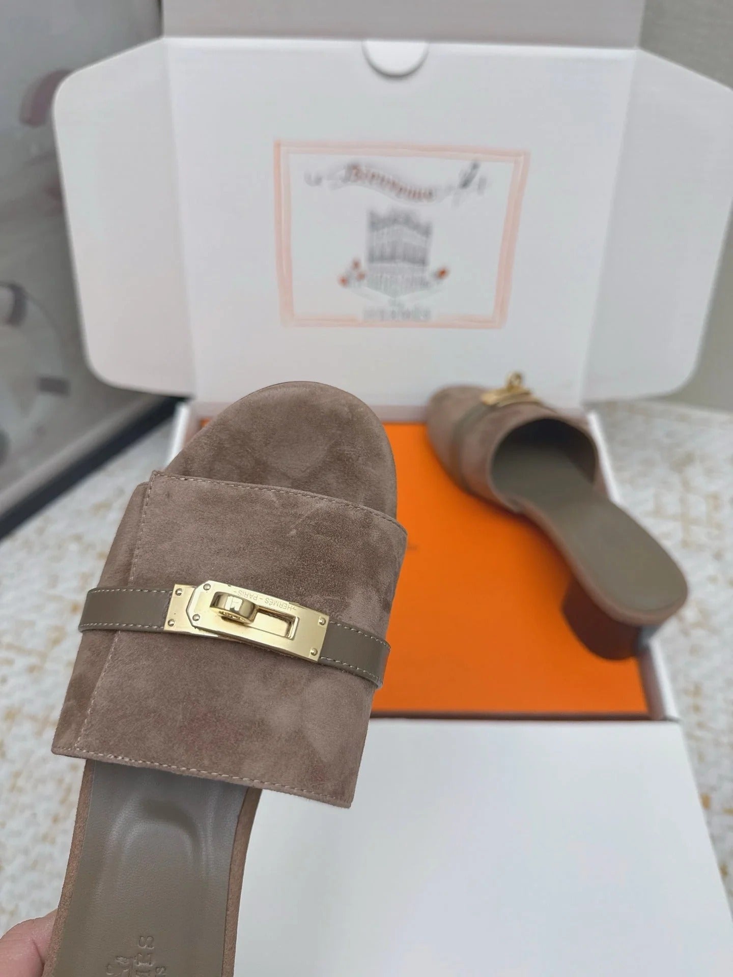 HM 26ss Oasis Sandals 50 Brown Suede Cowhide 625149