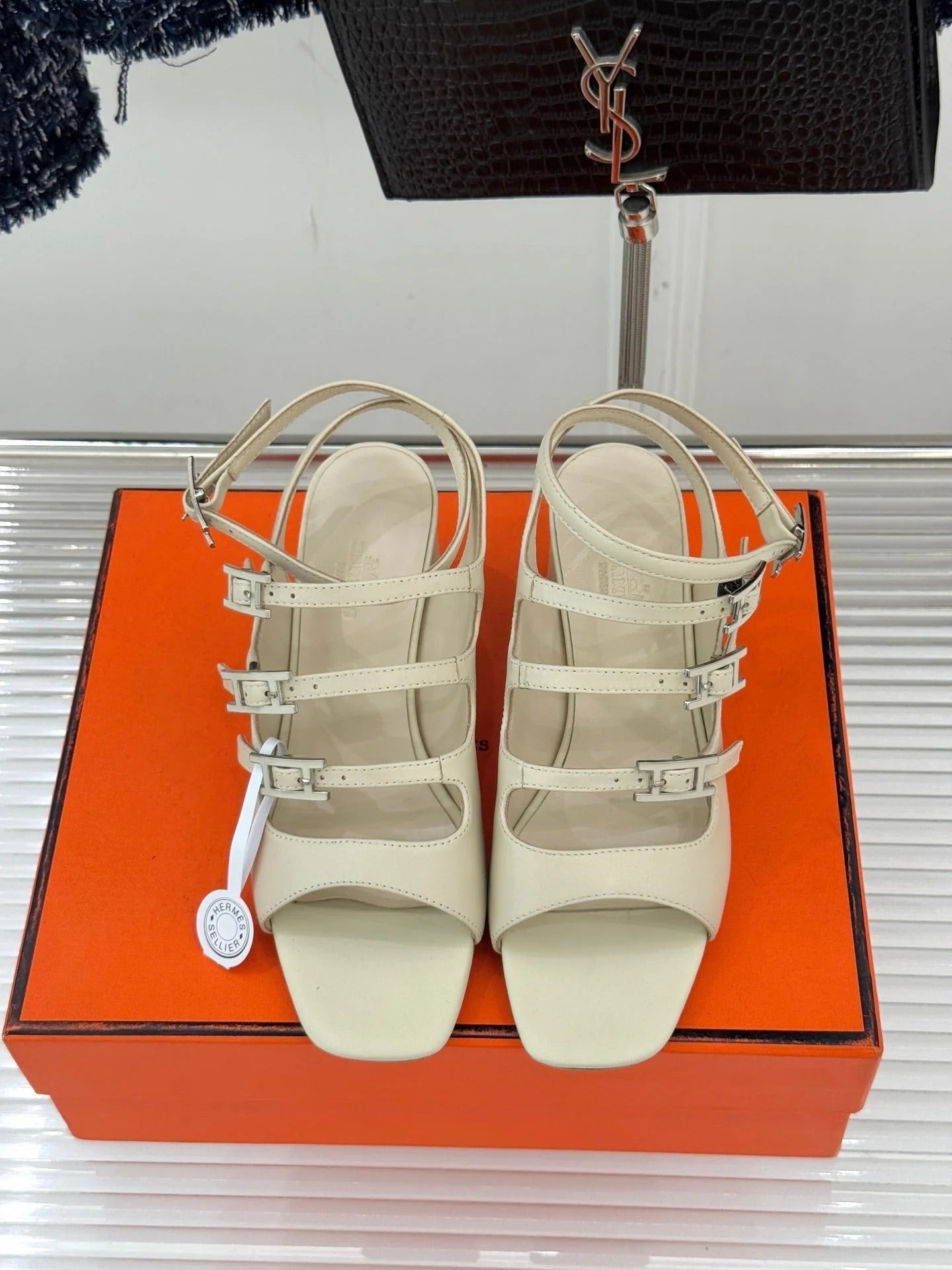 HM 26ss Peep Toe Sandals 65 Beige Sheepskin 642767
