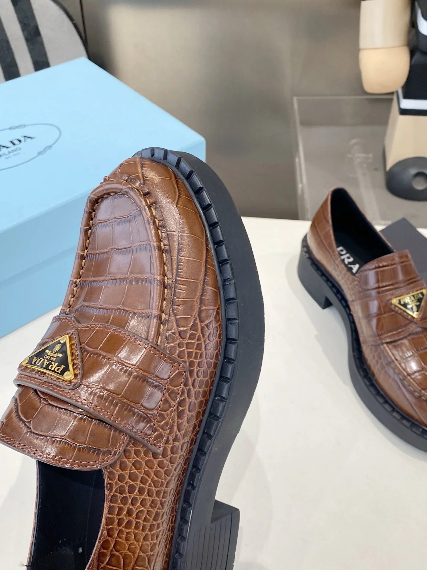 PRA 26S Platform Loafers Brown Crocodile Leather 628560