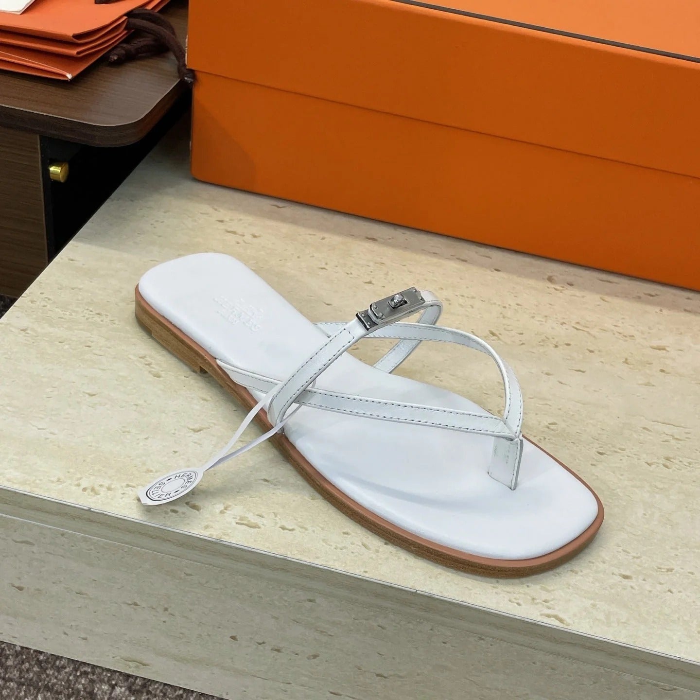 HM 26ss Kelly Sliver Buckle Slipper White Calfskin 607159