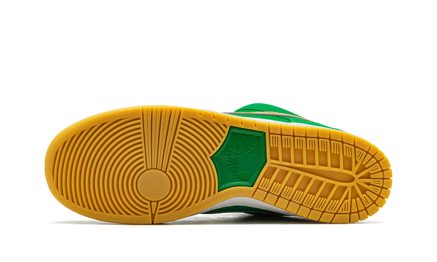 SB Dunk Low Pro "St. Patrick's Day" BQ6817 303