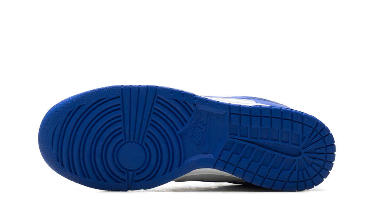 Dunk Low "White Hyper Royal (2025)" HF5441 112