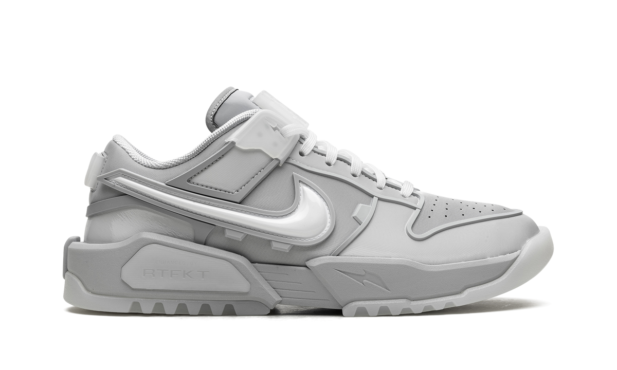 Dunk Genesis Low "RTFKT Ghost (Edition of 8461)" HQ3034 001