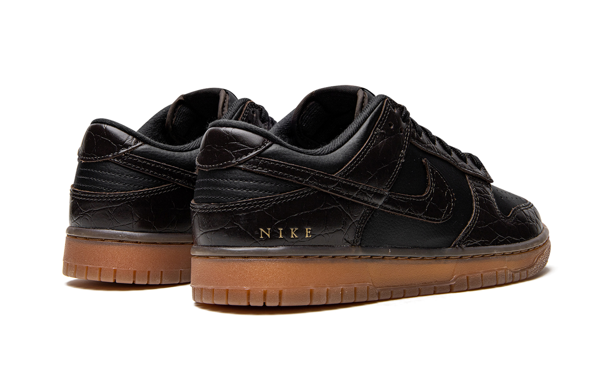 Dunk Low "Velvet Brown Black" DV1024 010