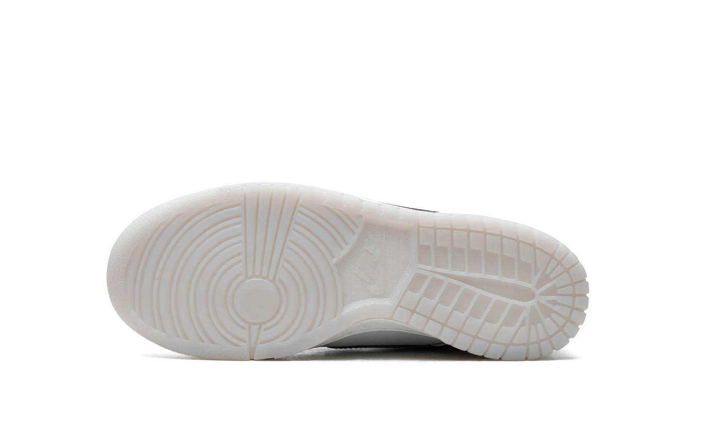 Dunk Low GS "Reflective Swoosh" FV0365 100