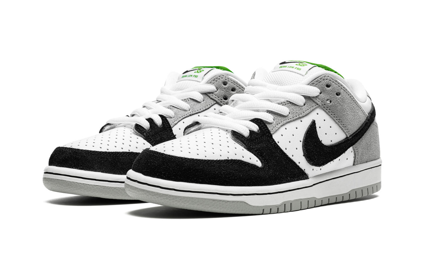 SB Dunk Low Pro "Chlorophyll" BQ6817 011