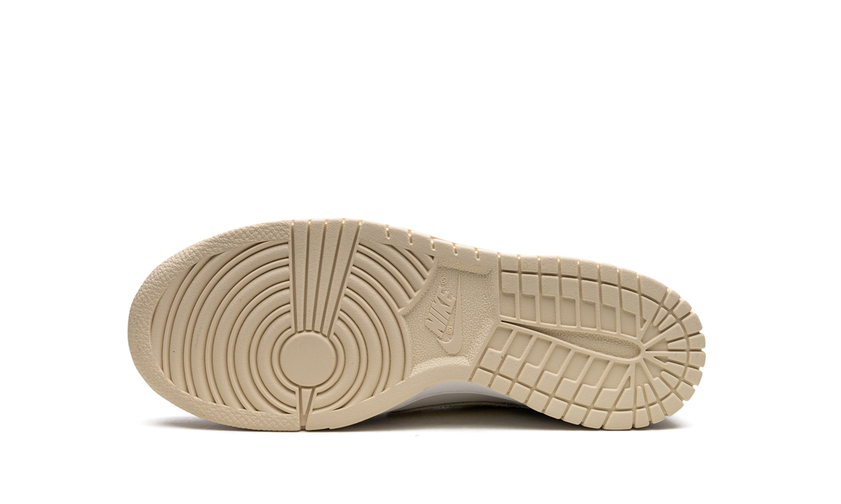 Dunk Low SE GS "Easter" FJ4641 536