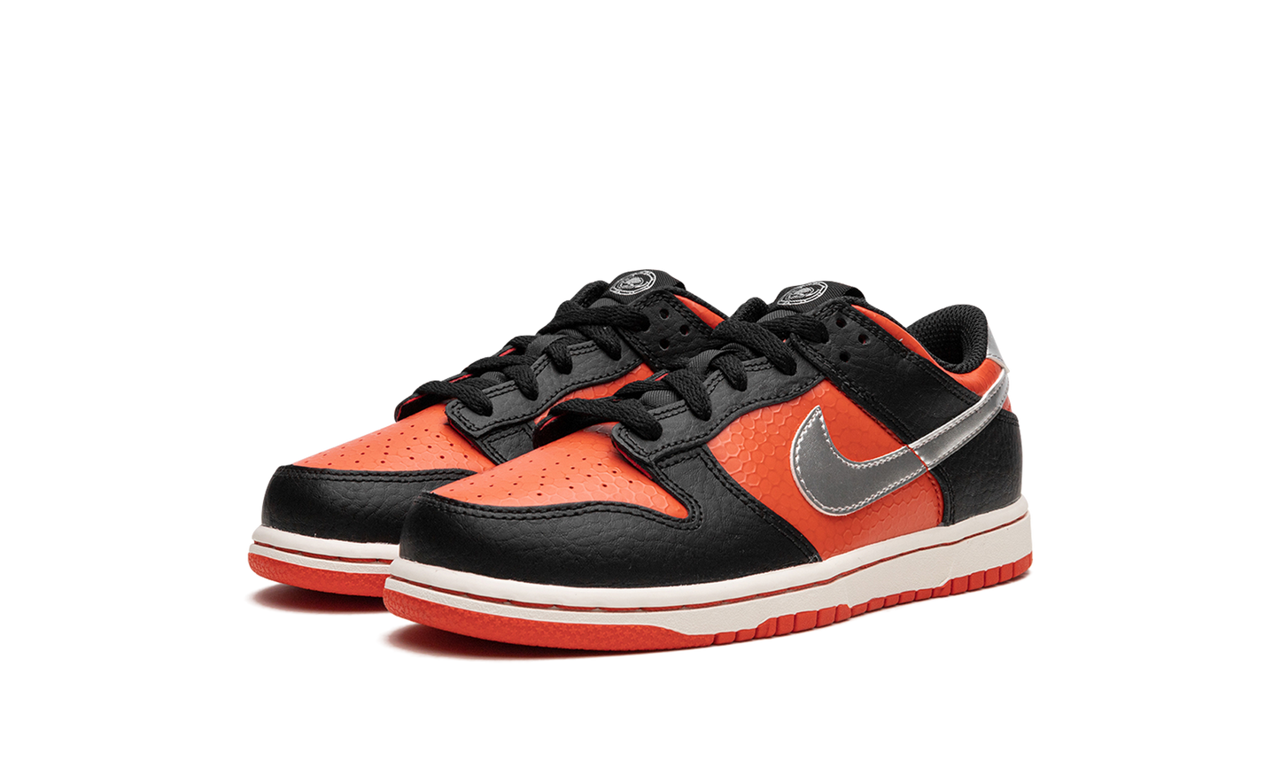 Dunk Low PS "Martian" DV1988 001
