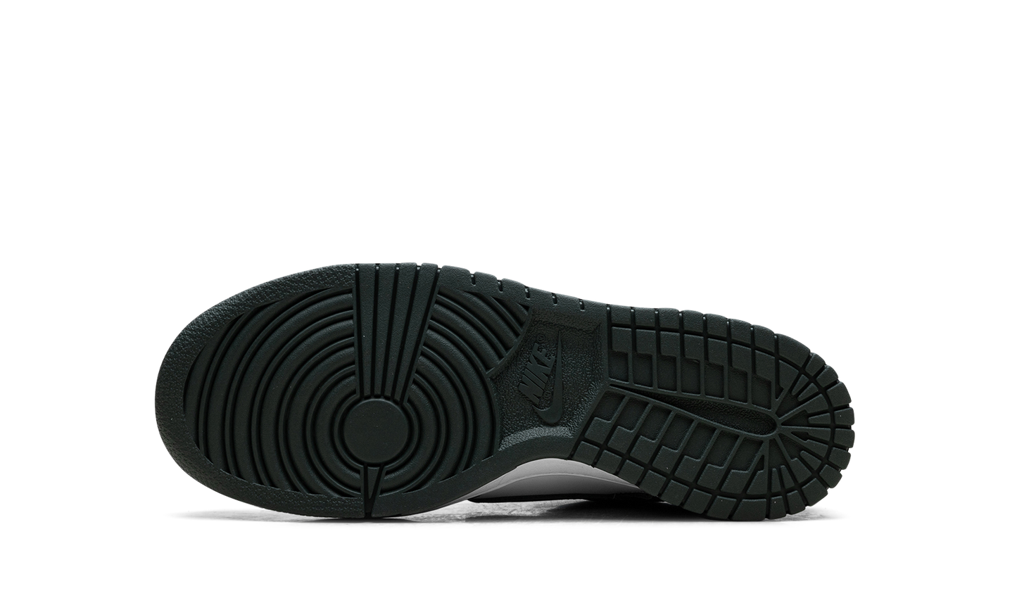 Dunk Low GS "White / Vintage Green" FB9109 120