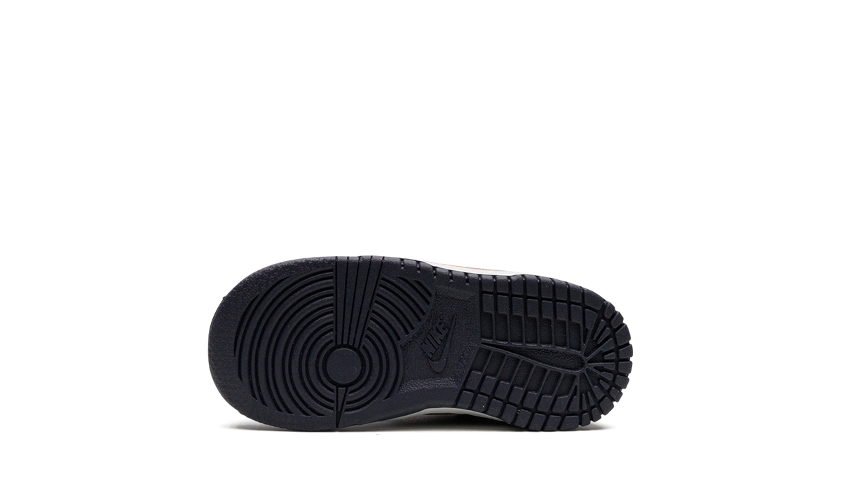 Dunk Low TD "Copper Swoosh" DX1665 400