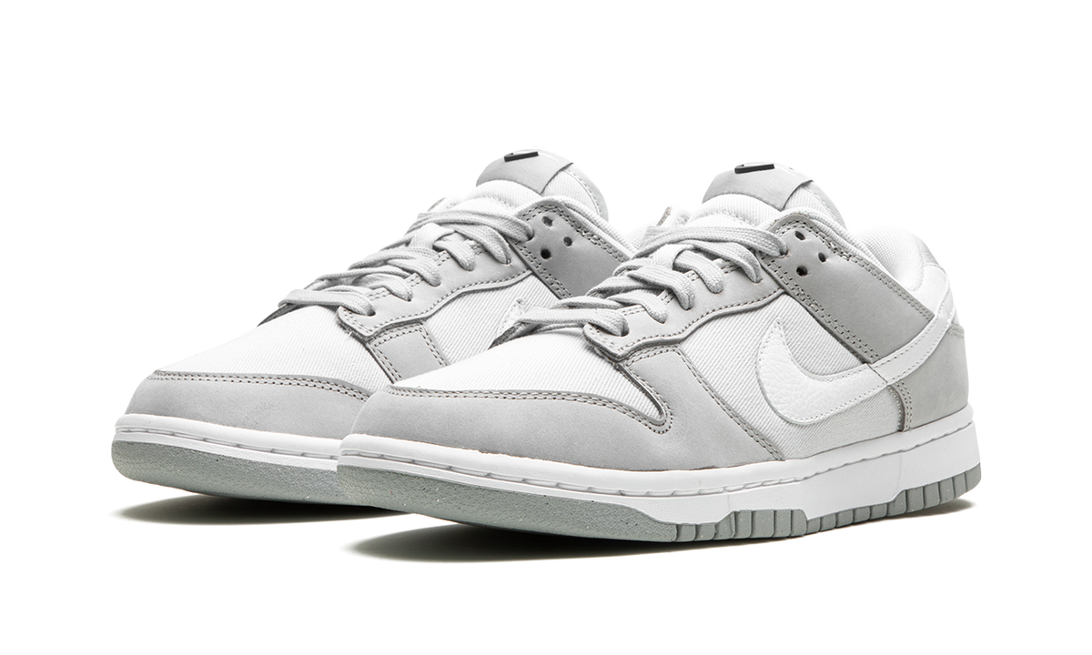 DUNK LOW LX NBHD WMNS "Light Smoke Grey" FB7720 002