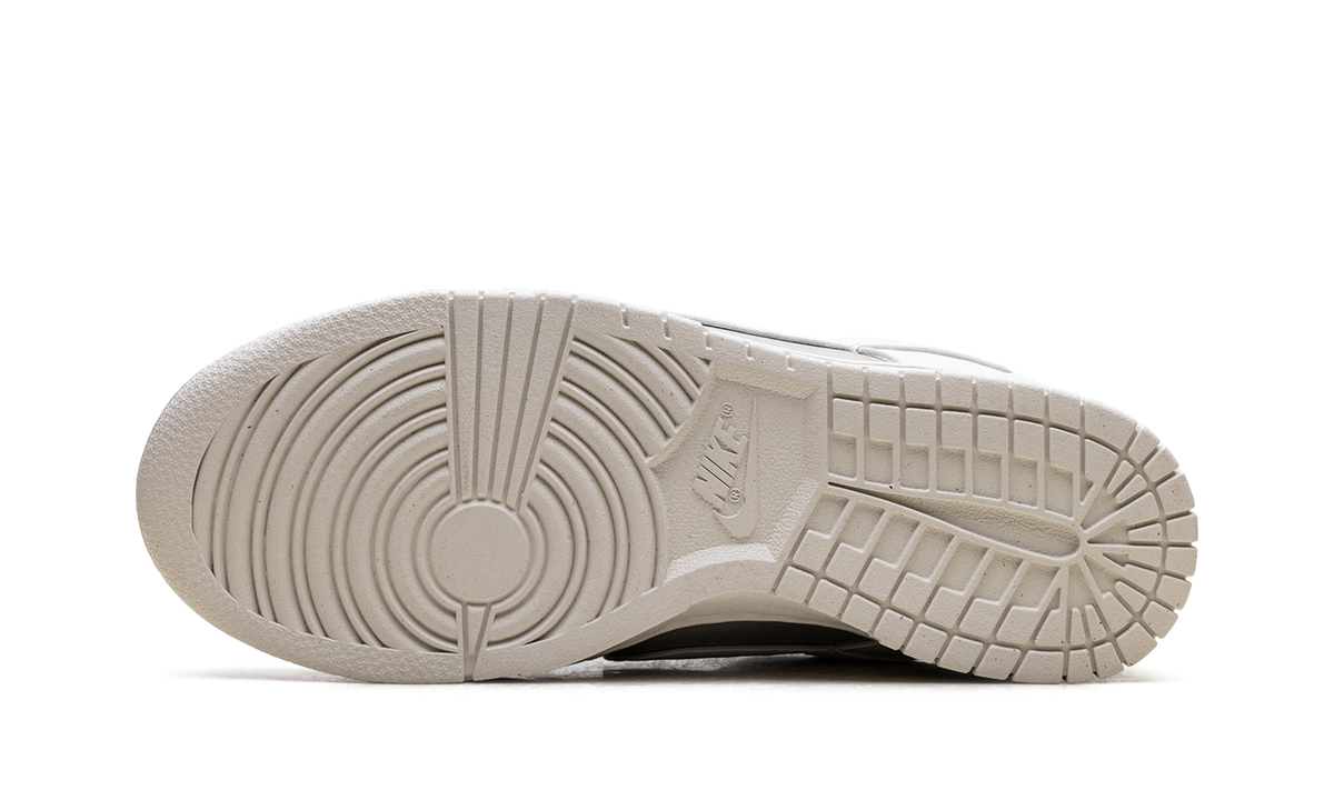 Dunk Low Next Nature WMNS "Sheer Lace Pack - Metallic Platinum" IB7311 001